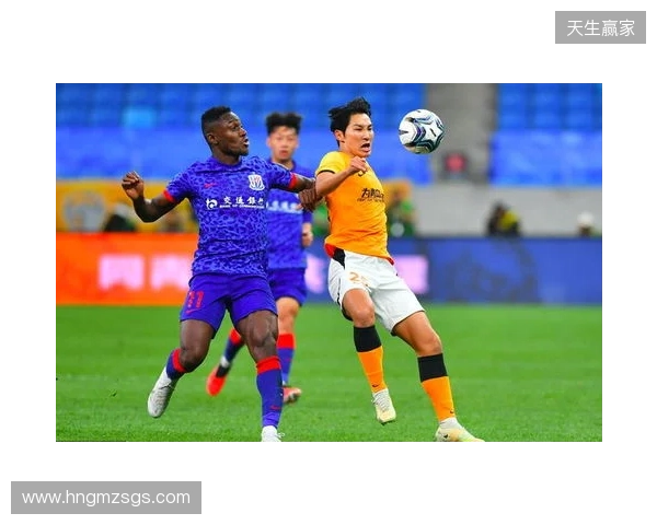 半场-上海申花0-0青岛海牛 拉唐头球造险牟鹏飞精彩三连扑